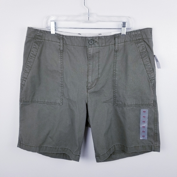 Old Navy Other - Old Navy Lived-In Straight Olive Green Shorts NWT size 40